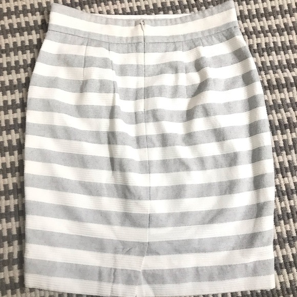 Loft Grey and White Striped Pencil Skirt High Rise Sz 0 - Picture 6 of 6